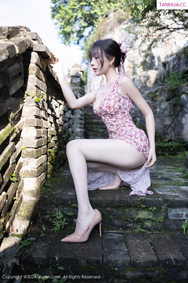 陈芝 芝芝Booty [XiuRen]高清写真图 2024.09.23 No.9195 徐莉芝Booty 美腿黑丝第28张图片